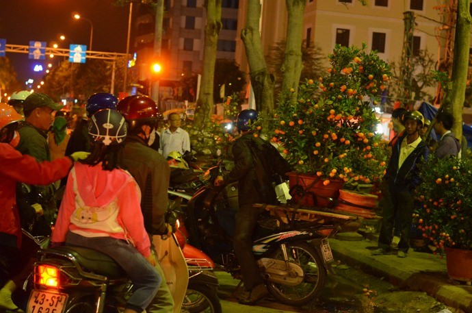 Chọ quát Da Nang e am, vét khách chieu cuoi nam-Hinh-11